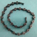 Отклоняющая цепь торца балюстрады, KONE R20, 28 звеньев, высота стекла балюстрады - 1000 мм, черные звенья